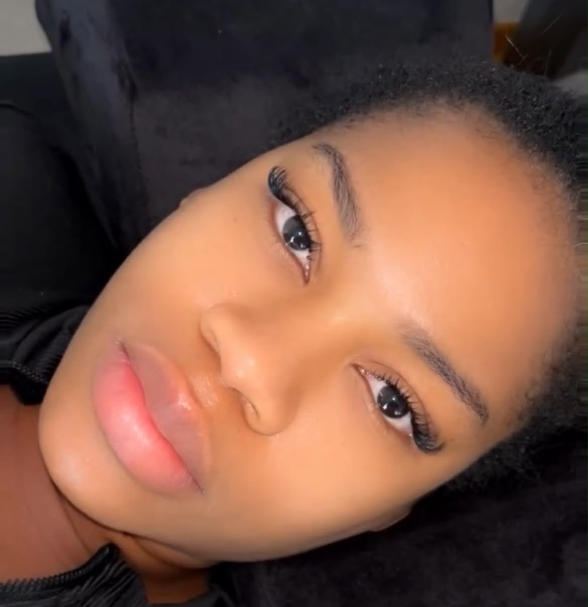 Pose de cils naturelle
